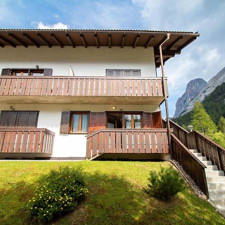 A Un Passo Dagli Impianti - Penia Di Canazei Buitenkant foto
